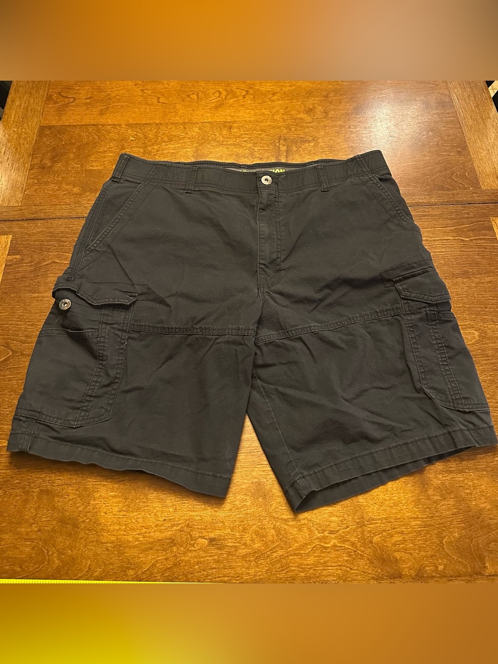 Lee Men's Black Cargo Shorts with Multiple Pockets